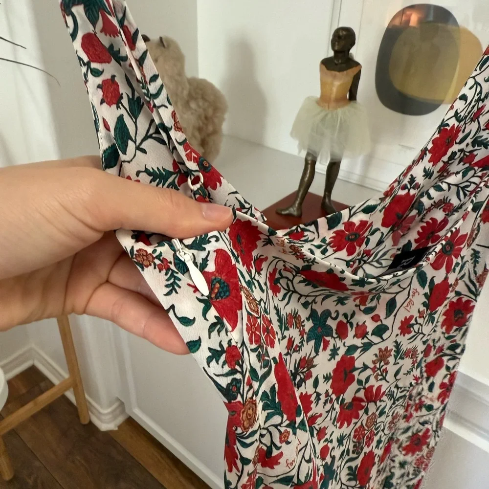 Realisation Par Floral Mini Dress in White and Red - Picture 5 of 6